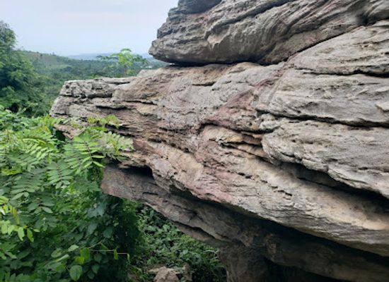 ghana/eastern-region/attraction/umbrella-rock-asifaw