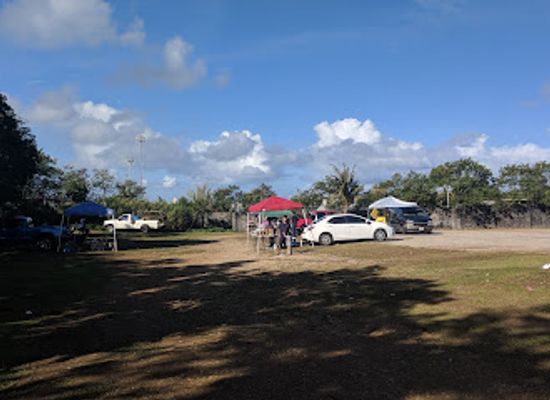 guam/northern-guam/attraction/dededo-flea-market