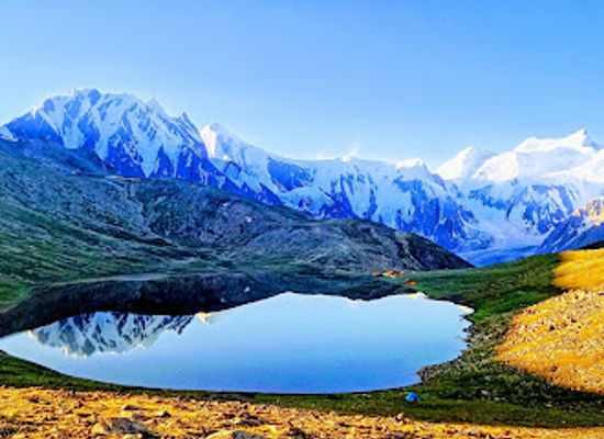 pakistan/northern-areas/attraction/rush-lake