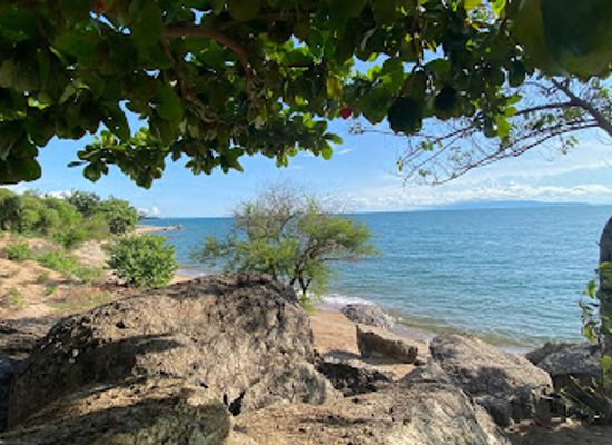 burundi/bururi/attraction/gakora-stone-beach