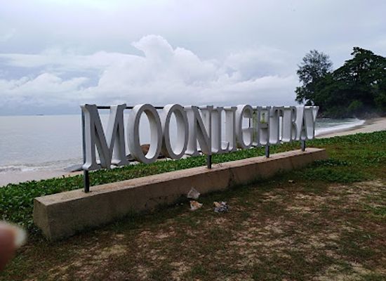malaysia/penang/attraction/beach-of-moonlight-bay