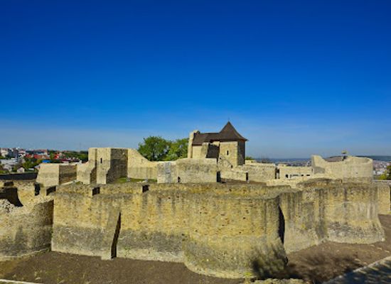 romania/suceava/attraction/cetatea-de-scaun-a-sucevei