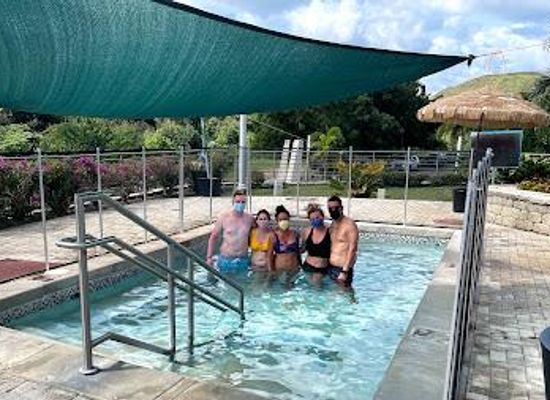 puerto-rico/guayama/attraction/aguas-termales-de-coamo
