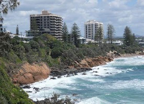 australia/noosa/attraction/coolum-beach
