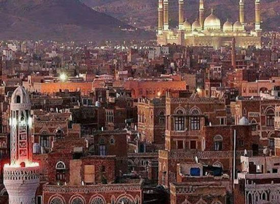 yemen/al-hajjarah-village/attraction/al-sabeen-square