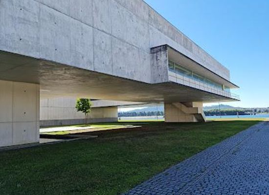 portugal/minho/attraction/municipal-library-of-viana-do-castelo