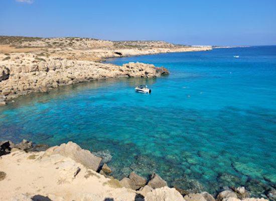 cyprus/makronissos-peninsula/attraction/cape-greco-bench