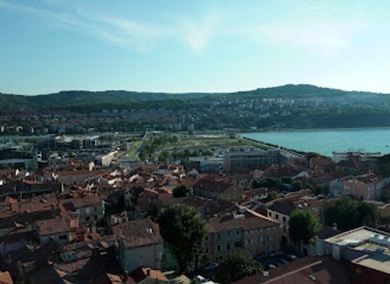 slovenia/littoral/attraction/stolnica-marijinega-vnebovzetja