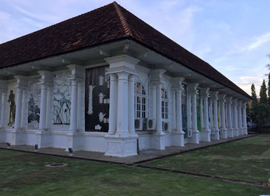 malaysia/kuantan/attraction/museum-of-contemporary-art-moca-muzium-pahang