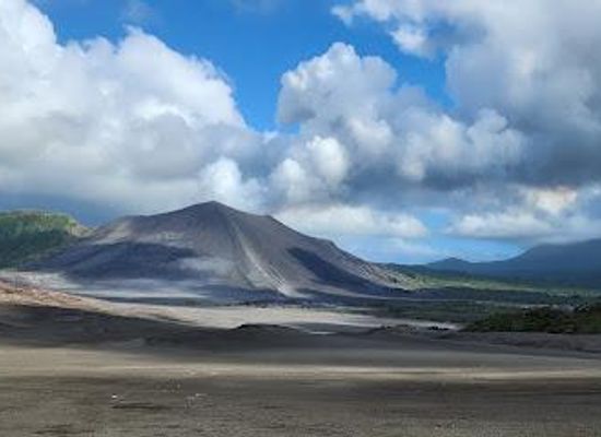vanuatu/lenakel/attraction/mount-yasur