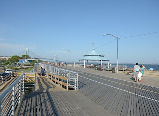 new-york/new-york-city/staten-island/attraction/franklin-d-roosevelt-boardwalk-and-beach