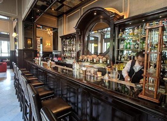 myanmar-burma/yangon/attraction/sarkies-bar-at-the-strand-yangon