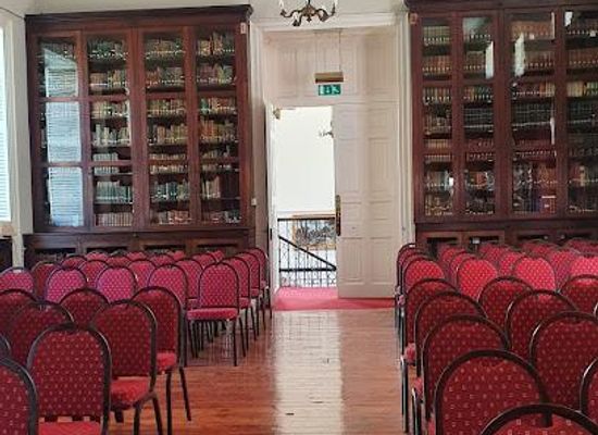 gibraltar/gibraltar/attraction/the-gibraltar-garrison-library