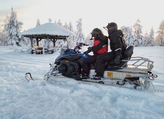 finland/rovaniemi/attraction/arctic-circle-snowmobile-park