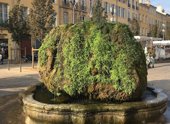 france/aix-en-provence/quartier-sextius-mirabeau/attraction/fontaine-moussue
