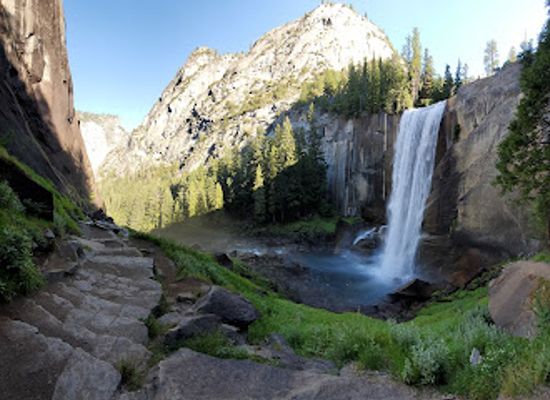 california/yosemite/attraction/vernal-falls