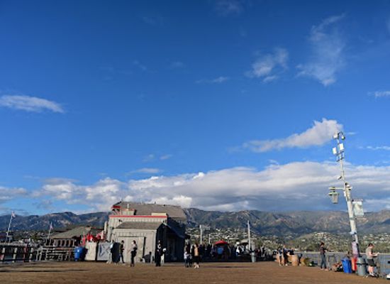 california/santa-barbara/attraction/stearns-wharf