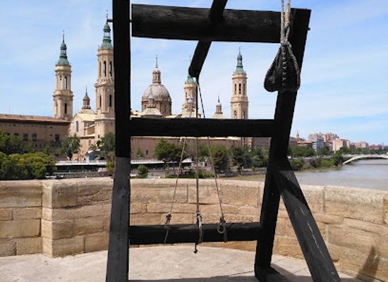 spain/aragon/attraction/stone-bridge-zaragoza
