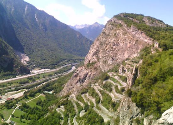 france/meribel/attraction/lacets-de-montvernier