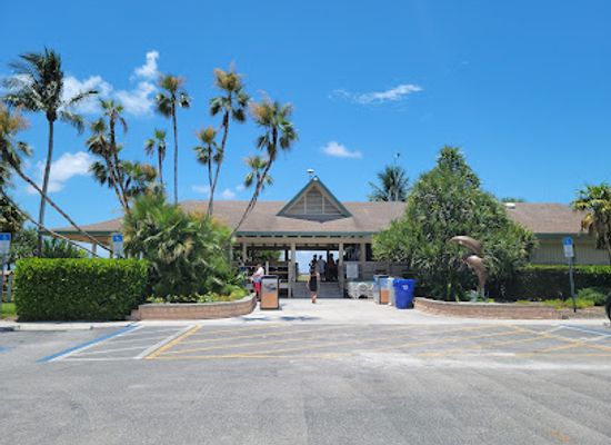 florida/naples-beach/attraction/lowdermilk-beach