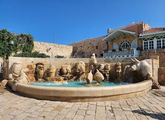 israel/jaffa/attraction/fountain-zodiac-signs