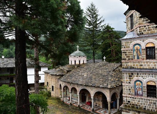 bulgaria/rila/attraction/troyan-monastery