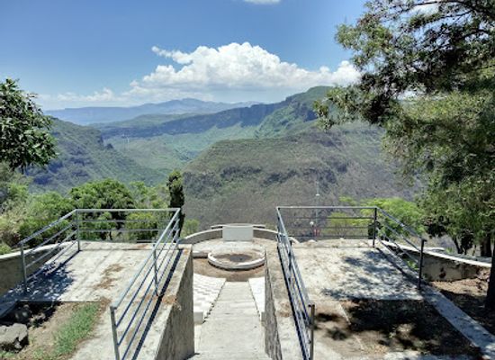 mexico/los-altos-de-jalisco/attraction/mirador-independencia-park