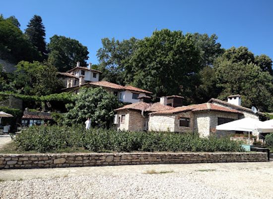 bulgaria/balchik/attraction/hidden-stairs-from-bisser-to-promenade