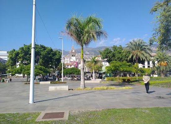 portugal/madeira/attraction/praca-do-povo