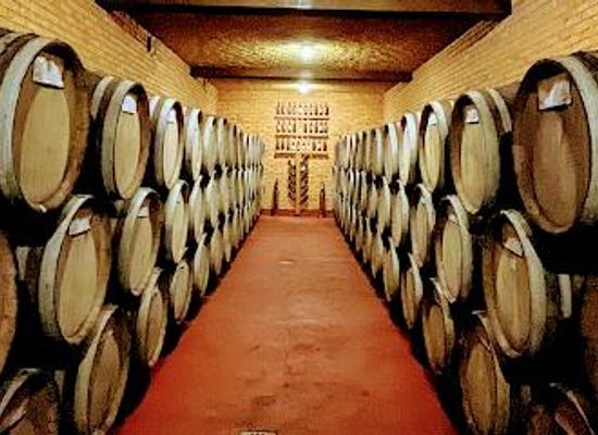 albania/has/attraction/kosova-wine-winery