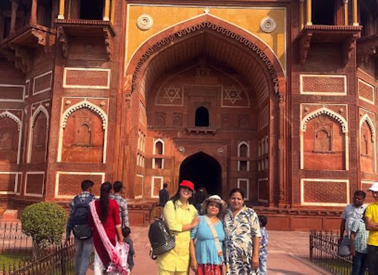 india/agra/attraction/hauz-i-jahangiri