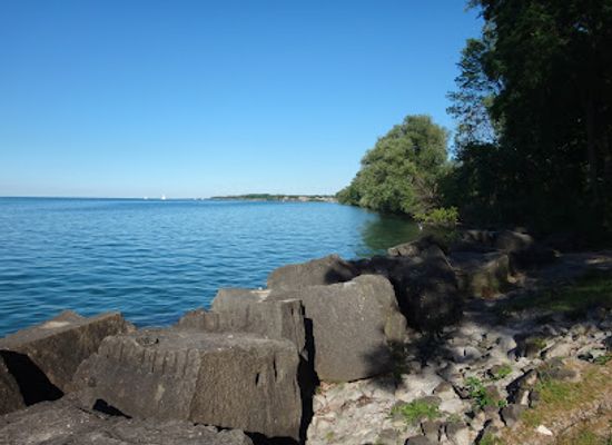 canada/niagara-peninsula/attraction/battlefield-of-fort-george-national-historic-site