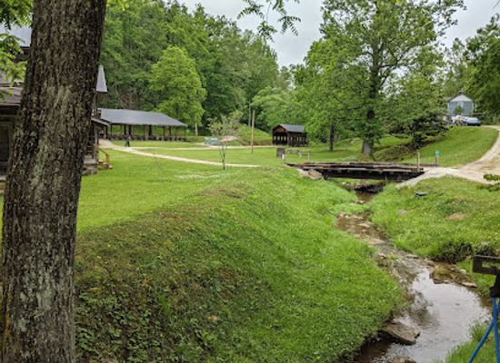 west-virginia/huntington/attraction/heritage-farm-museum-village