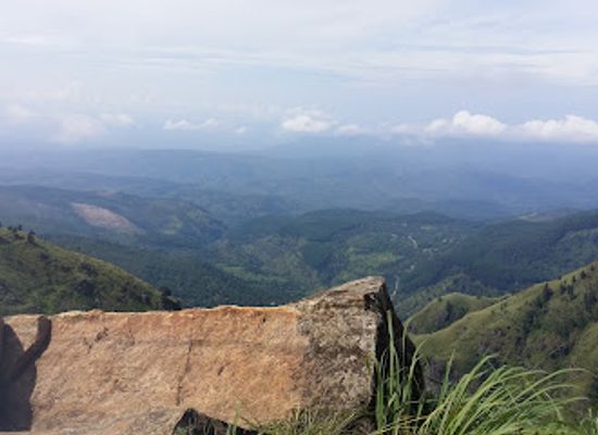 sri-lanka/horton-plains-national-park/attraction/poor-man-s-world-end