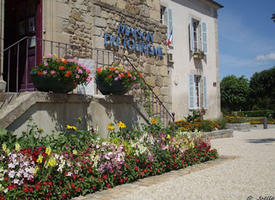 france/limousin/attraction/maison-de-la-combraille