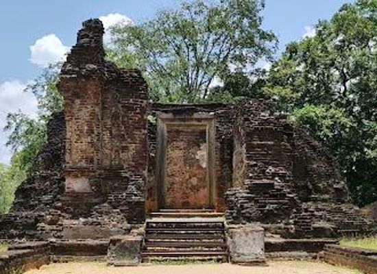 sri-lanka/polonnaruwa/attraction/pothgul-viharaya