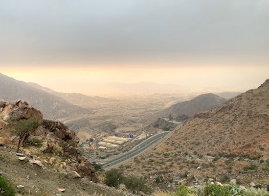 saudi-arabia/al-hada/attraction/matl-aljabal-alsufl