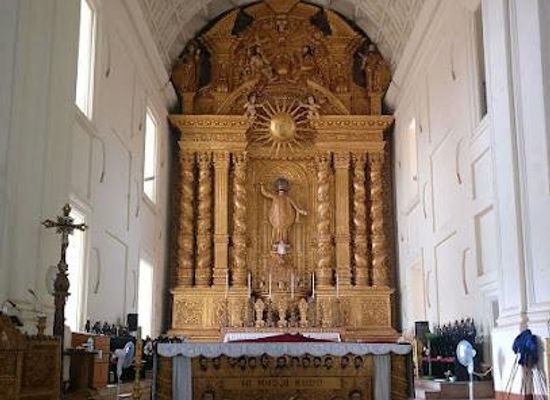 india/panaji/attraction/basilica-of-bom-jesus