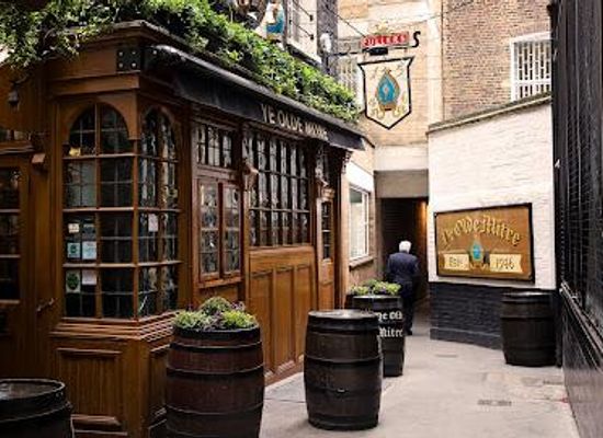 united-kingdom/windsor/bar/ye-olde-mitre-holborn
