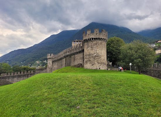 switzerland/uri/attraction/castello-di-montebello