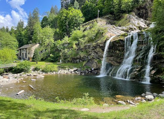switzerland/uri/attraction/cascata-piumogna