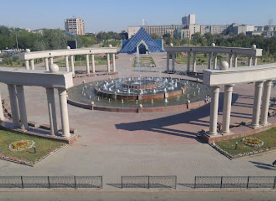 kazakhstan/zhezkazgan/attraction/city-fountain