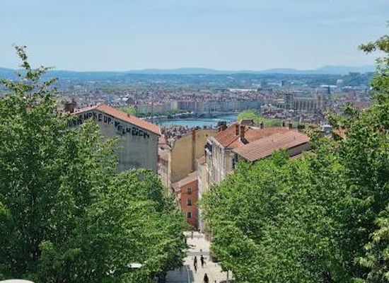 france/lyon/attraction/jardin-de-la-grande-cote