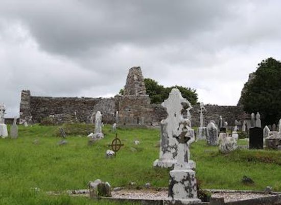 ireland/county-kerry/attraction/aghadoe-cathedral-ruins