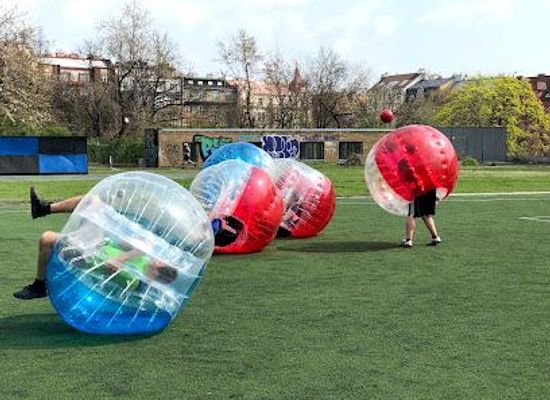 czechia/prague/attraction/bubbles-football-fotbal-v-kouli