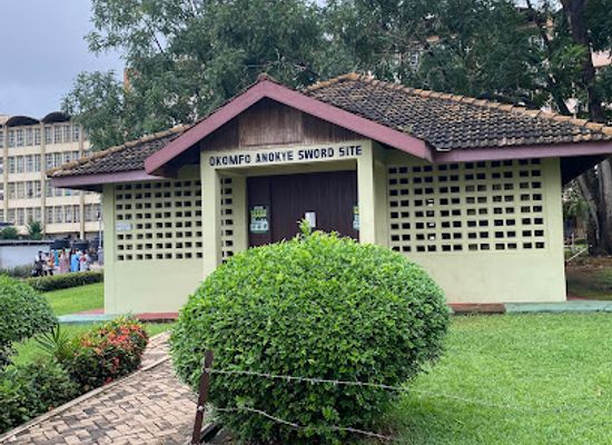 ghana/kumasi/asokwa/attraction/komfo-anokye-sword-site