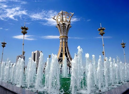 turkmenistan/ashgabat/attraction/abadancylyk-monumenti