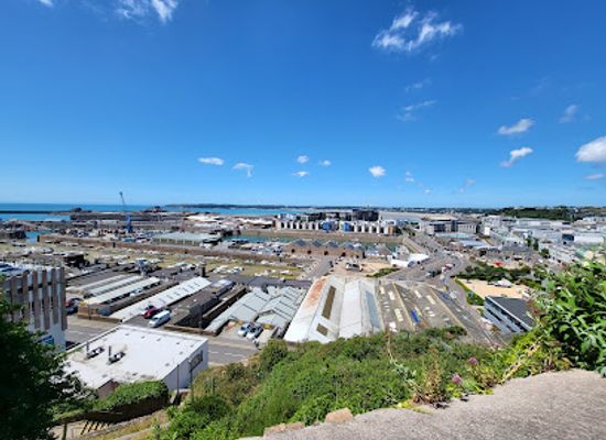 jersey/st-catherine-s-breakwater/attraction/fort-regent