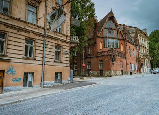 ukraine/lviv/lychakiv/attraction/art-memorial-museum-helen-kulchytska