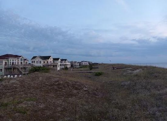 virginia/hampton-roads/attraction/carova-beach
